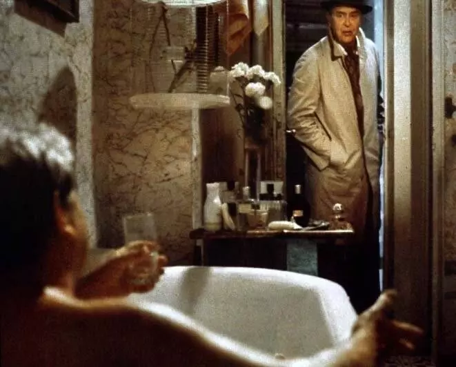 Кадр из Девушка в желтой пижаме (1978) Кадр из Девушка в желтой пижаме (1978)