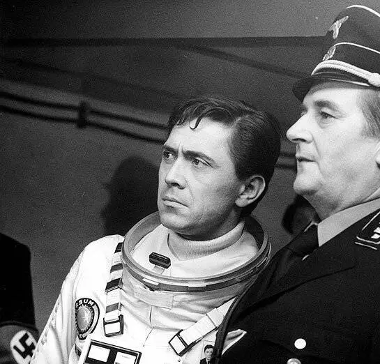 Кадр из Завтра встану и обожгусь чаем (1977) Кадр из Завтра встану и обожгусь чаем (1977)