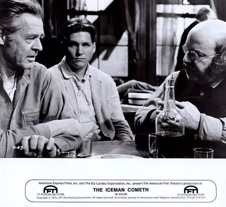 Кадр из Продавец льда грядет (1973) Кадр из Продавец льда грядет (1973)