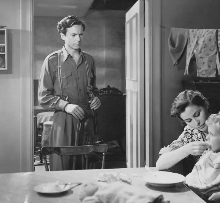 Кадр из К радости (1950) Кадр из К радости (1950)