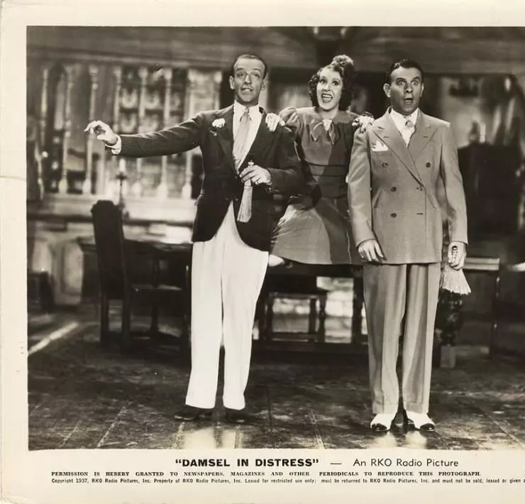 Кадр из Девичьи страдания (1937) Кадр из Девичьи страдания (1937)