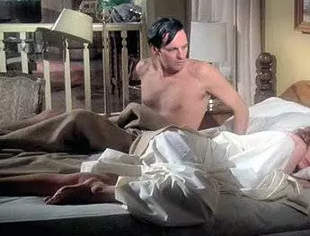 Кадр из В то же время, в следующем году (1978) Кадр из В то же время, в следующем году (1978)