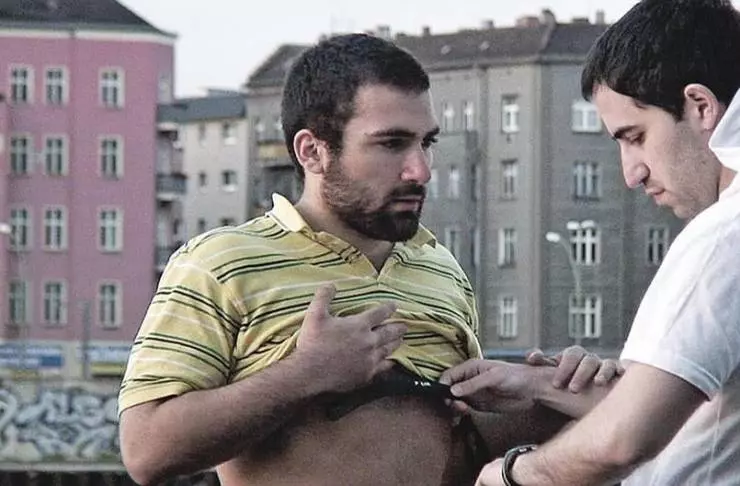 Кадр из Джибраил (2011) Кадр из Джибраил (2011)
