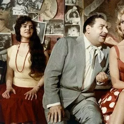 Кадр из Женщина и паяц (1958) Кадр из Женщина и паяц (1958)