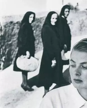 Кадр из Стромболи, земля Божья (1950) Кадр из Стромболи, земля Божья (1950)