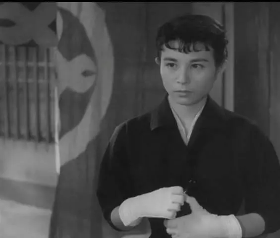 Кадр из Женщина, о которой ходят слухи (1954) Кадр из Женщина, о которой ходят слухи (1954)