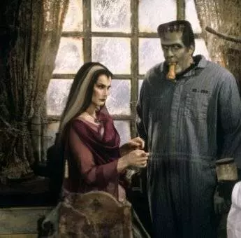 Кадр из Семейка Монстер (1995) Кадр из Семейка Монстер (1995)