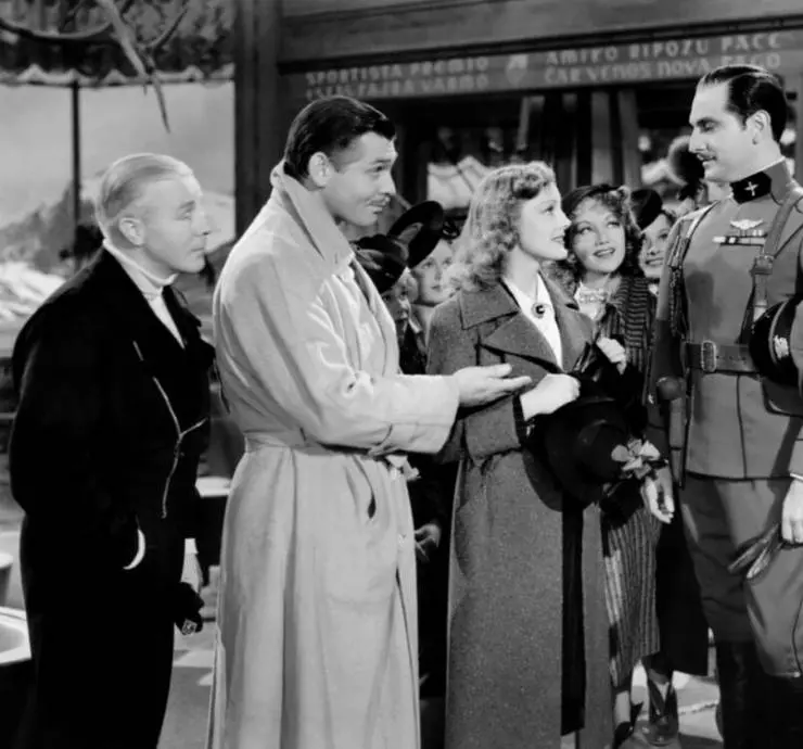 Кадр из Восторг идиота (1939) Кадр из Восторг идиота (1939)