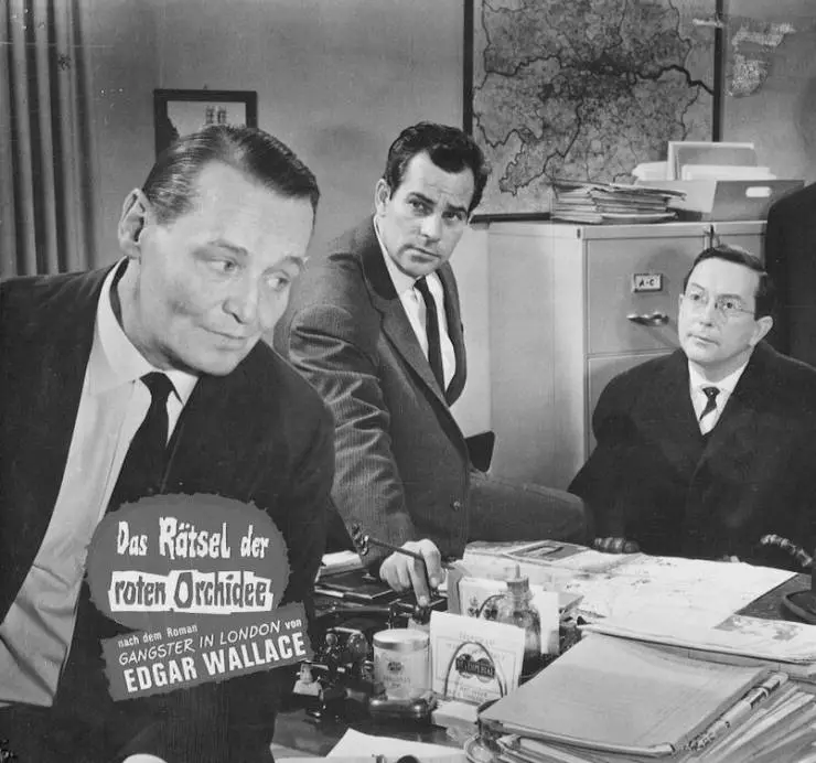 Кадр из Тайна красной орхидеи (1962) Кадр из Тайна красной орхидеи (1962)