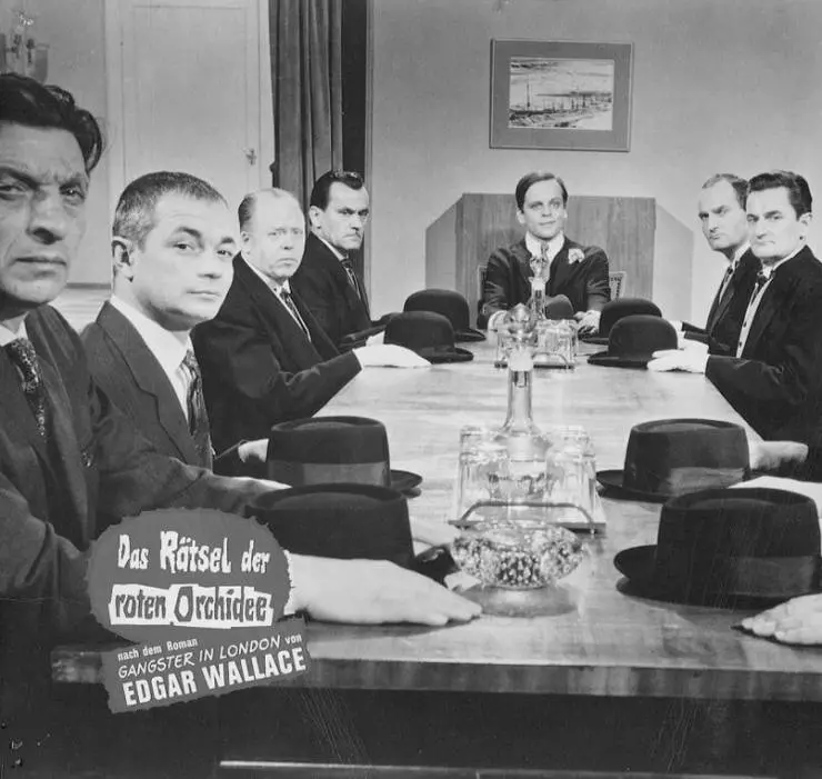 Кадр из Тайна красной орхидеи (1962) Кадр из Тайна красной орхидеи (1962)
