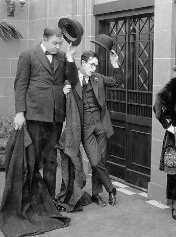 Кадр из На головокружительной высоте (1920) Кадр из На головокружительной высоте (1920)