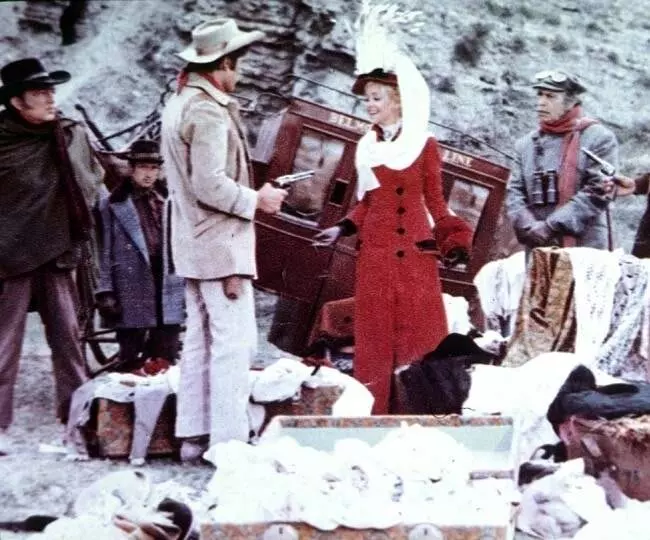 Кадр из Разыскивается живым... но лучше мертвым (1969) Кадр из Разыскивается живым... но лучше мертвым (1969)