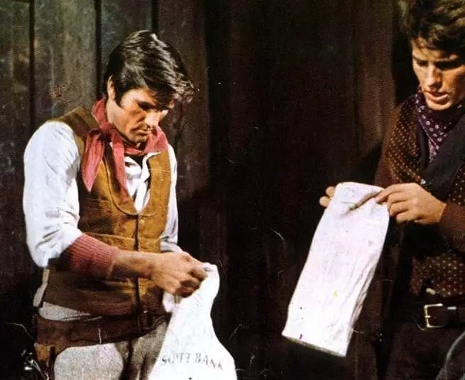 Кадр из Разыскивается живым... но лучше мертвым (1969) Кадр из Разыскивается живым... но лучше мертвым (1969)
