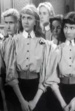 Кадр из Спальня старшеклассниц (1953) Кадр из Спальня старшеклассниц (1953)