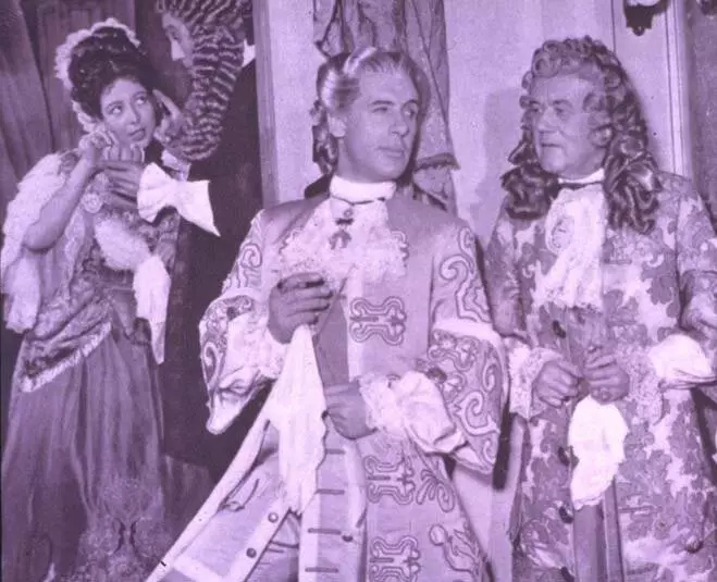 Кадр из Золотая карета (1952) Кадр из Золотая карета (1952)