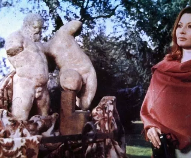 Кадр из Улыбнись перед смертью (1972) Кадр из Улыбнись перед смертью (1972)