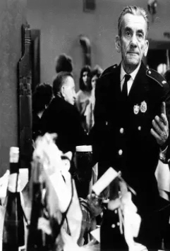 Кадр из Бал пожарных (1967) Кадр из Бал пожарных (1967)