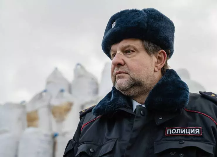 Кадр из Кто там? (2022) Кадр из Кто там? (2022)
