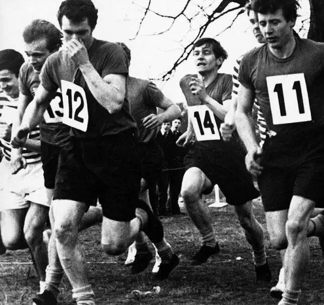 Кадр из Одиночество бегуна на длинную дистанцию (1962) Кадр из Одиночество бегуна на длинную дистанцию (1962)