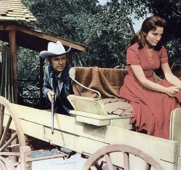 Кадр из Охотник за скальпом (1960) Кадр из Охотник за скальпом (1960)