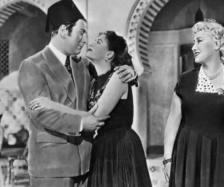 Кадр из Отель «Сахара» (1951) Кадр из Отель «Сахара» (1951)