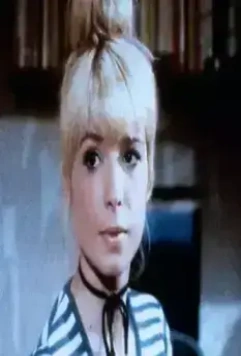 Кадр из Юные соблазнительницы (1971) Кадр из Юные соблазнительницы (1971)