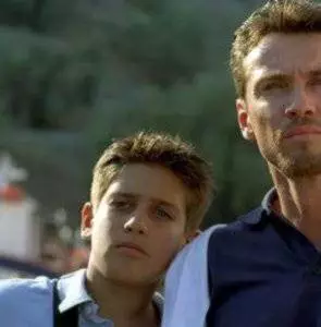 Кадр из Если рожден, уже не спрячешься (2005) Кадр из Если рожден, уже не спрячешься (2005)