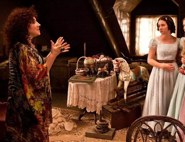 Кадр из Гости из прошлого (2010) Кадр из Гости из прошлого (2010)