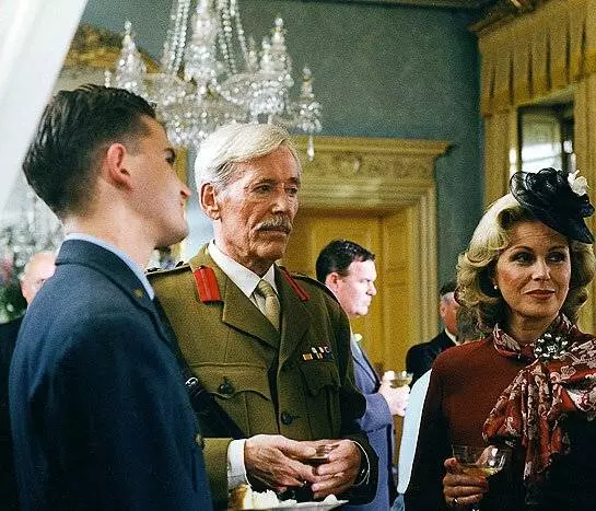 Кадр из Возвращение домой (1998) Кадр из Возвращение домой (1998)