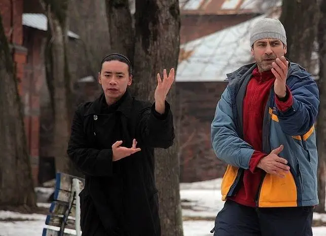 Кадр из Беглец (2011) Кадр из Беглец (2011)