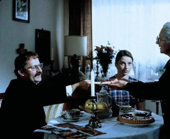 Кадр из Гадкая девчонка (1990) Кадр из Гадкая девчонка (1990)