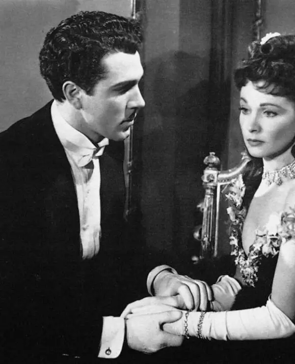 Кадр из Анна Каренина (1948) Кадр из Анна Каренина (1948)