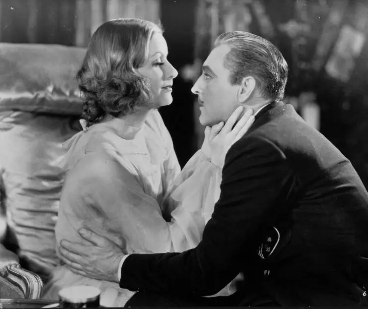Кадр из Гранд Отель (1932) Кадр из Гранд Отель (1932)