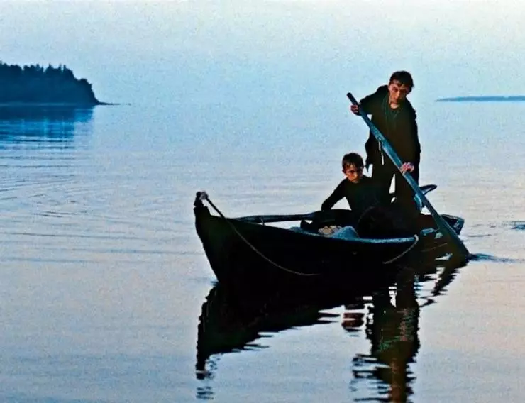 Кадр из Возвращение (2003) Кадр из Возвращение (2003)