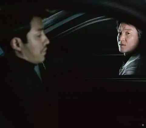 Кадр из Око за око (2008) Кадр из Око за око (2008)