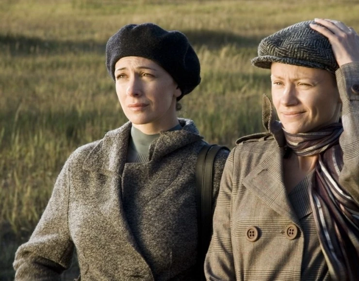 Кадр из Качели (2008) Кадр из Качели (2008)