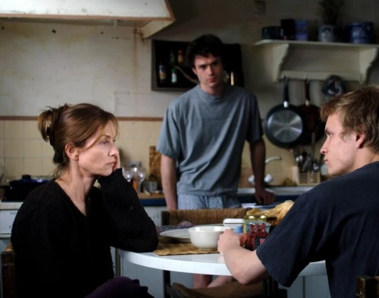 Кадр из Частная собственность (2006) Кадр из Частная собственность (2006)