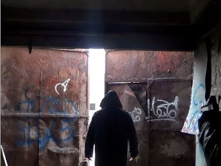 Кадр из Хронология (2013) Кадр из Хронология (2013)