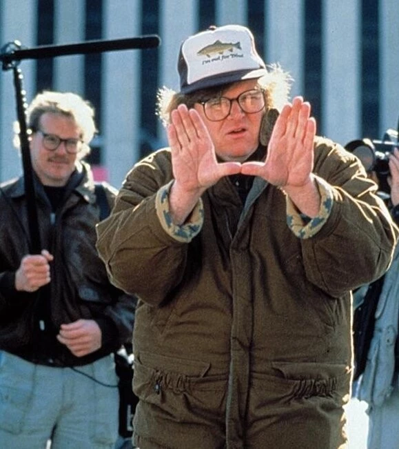 Кадр из Роджер и я (1989) Кадр из Роджер и я (1989)