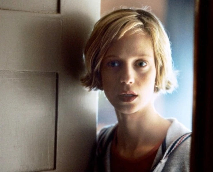 Кадр из Они (2002) Кадр из Они (2002)