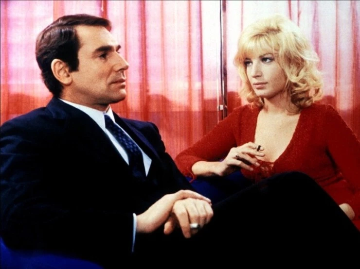 Кадр из Алая женщина (1969) Кадр из Алая женщина (1969)