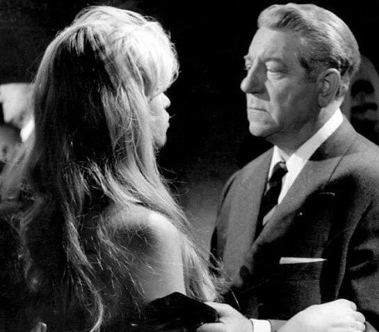 Кадр из В случае несчастья (1958) Кадр из В случае несчастья (1958)