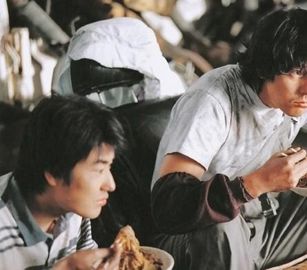 Кадр из Дворняга (2003) Кадр из Дворняга (2003)