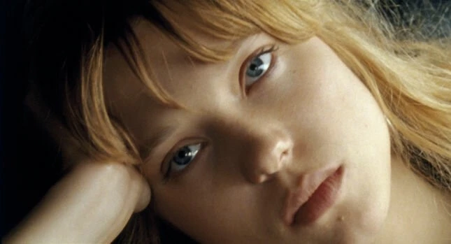 Кадр из Строго на юг (2009) Кадр из Строго на юг (2009)