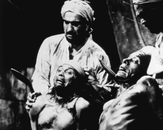 Кадр из Душители из Бомбея (1959) Кадр из Душители из Бомбея (1959)