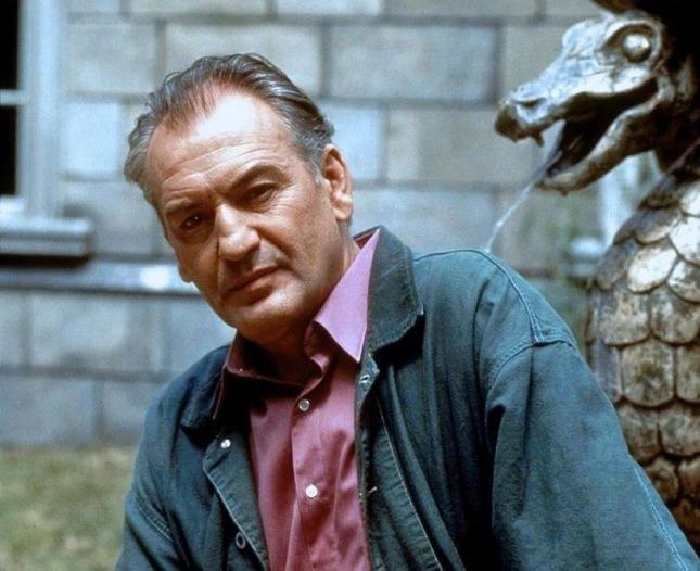 Кадр из Логово змея (1995) Кадр из Логово змея (1995)