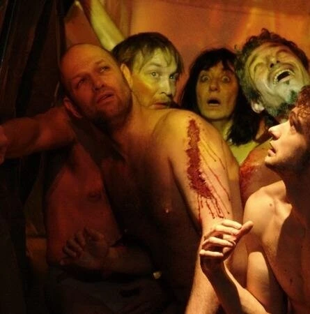 Кадр из Сошествие Розы в ад (2009) Кадр из Сошествие Розы в ад (2009)