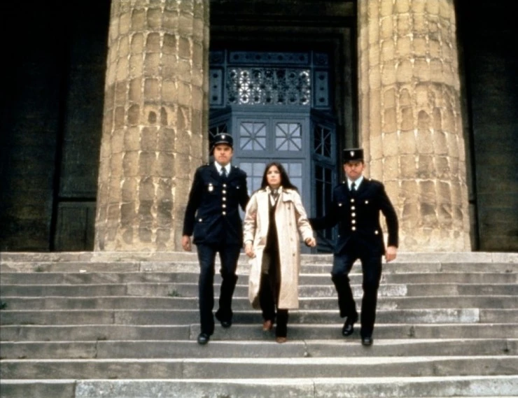Кадр из Угроза (1977) Кадр из Угроза (1977)