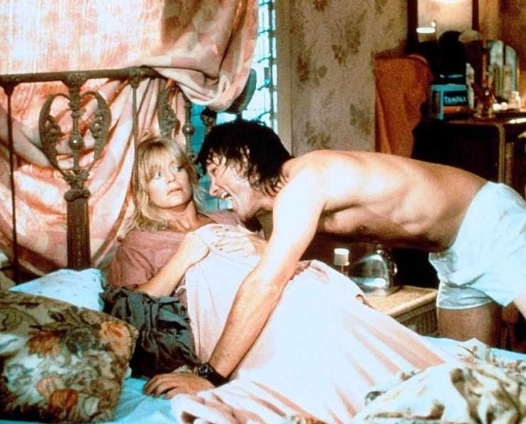 Кадр из За бортом (1987) Кадр из За бортом (1987)