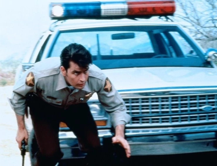Кадр из За пределами закона (1993) Кадр из За пределами закона (1993)